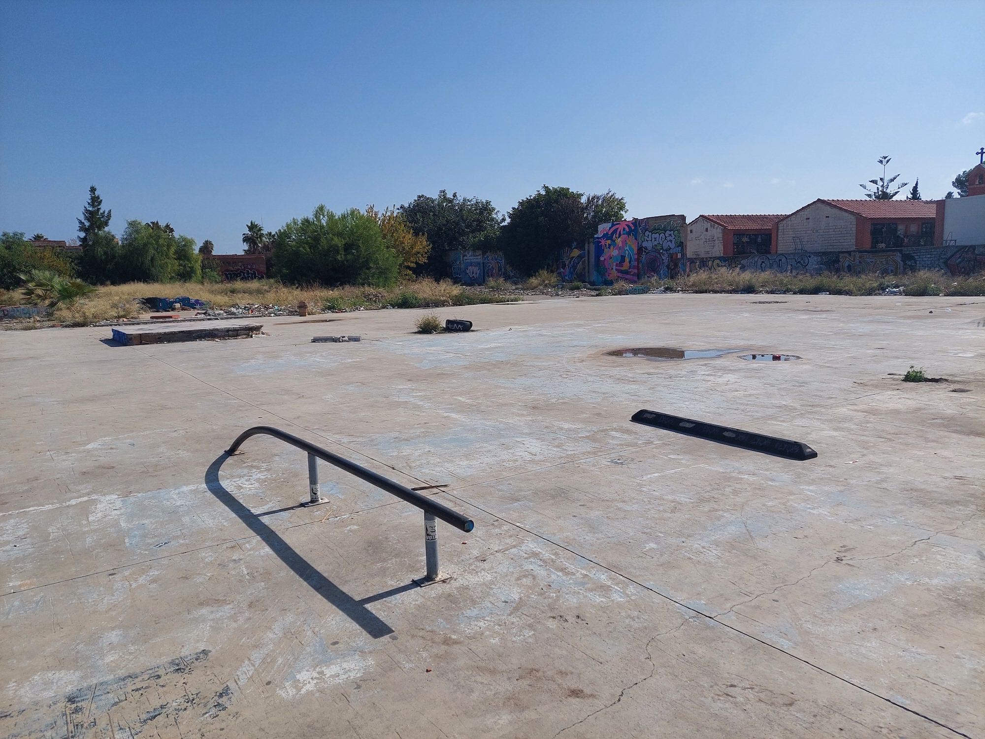 Cementerio DIY skatepark